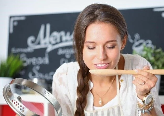 The Benefits and Risks of Using Miswak for Oral Health
